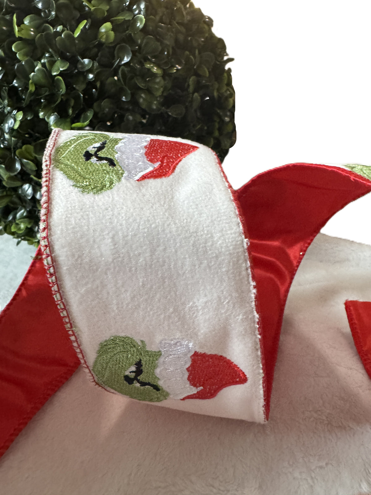2.5" Embroidered Face Wire Edge Ribbon