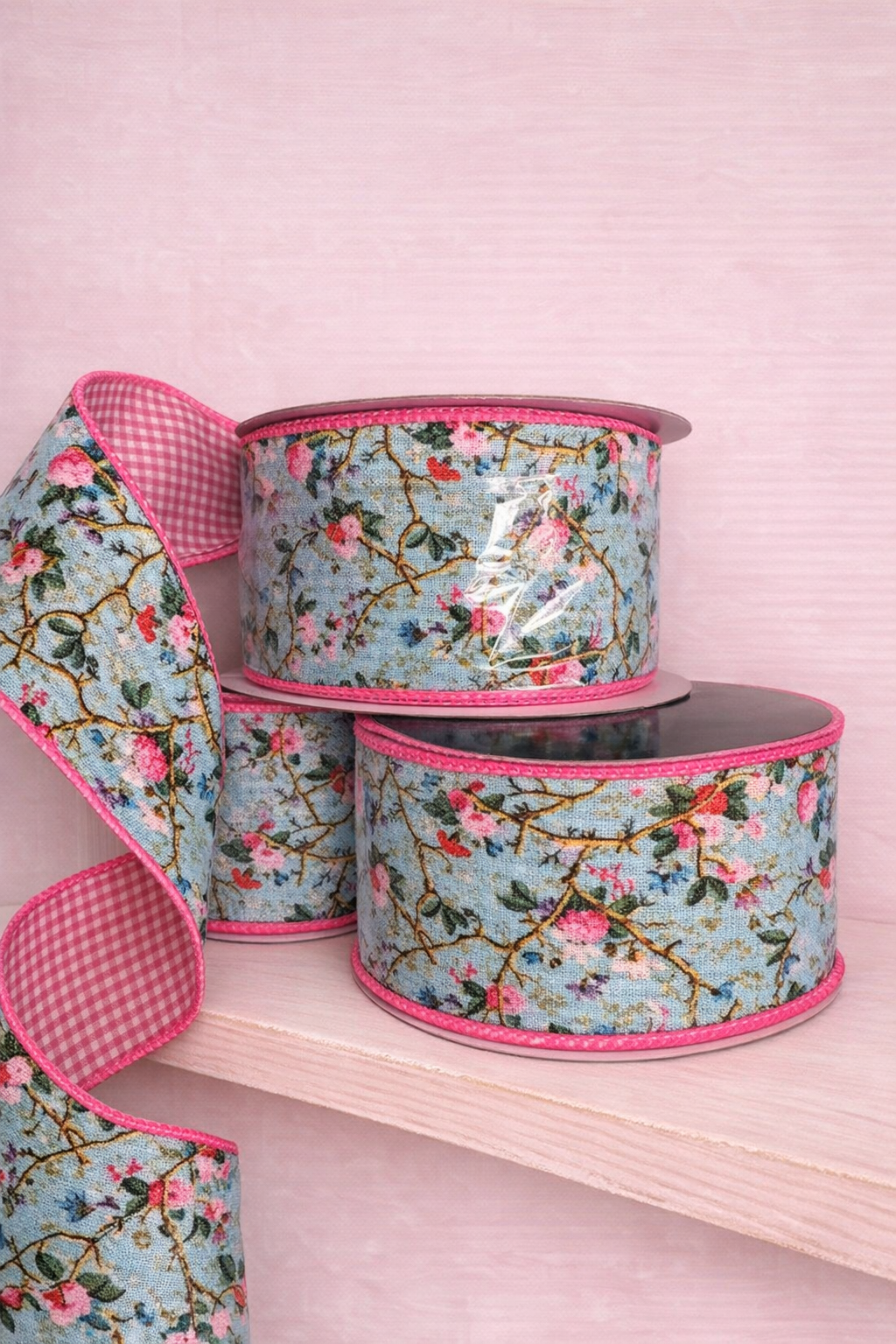 2.5" Flowers on Blue w/Gingham back