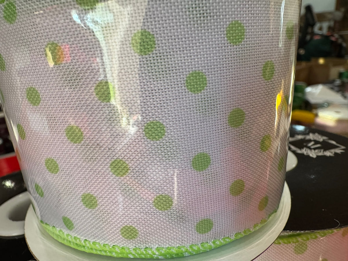 2.5in Light Green Dots