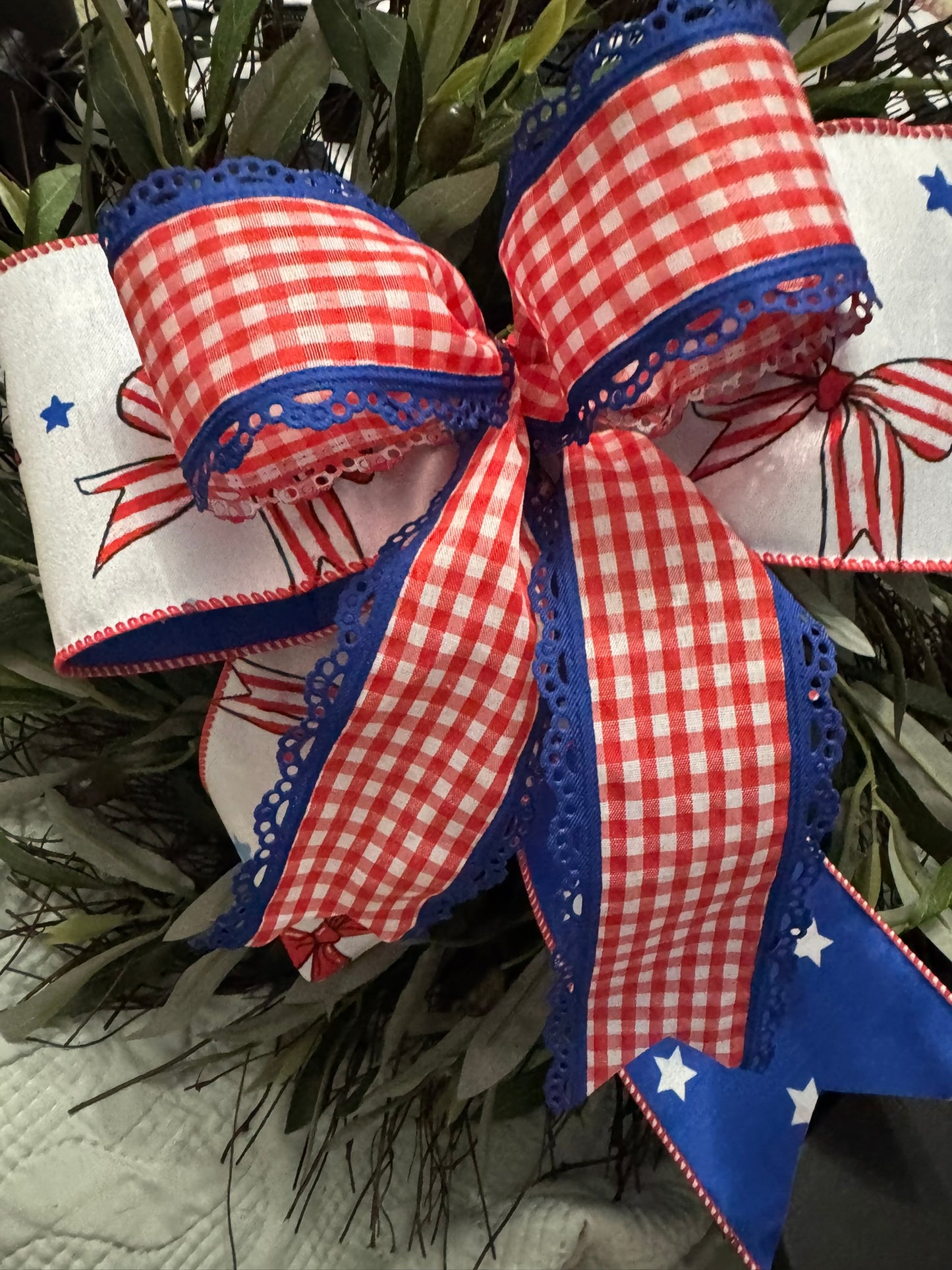 4" Dual Side Patriotic Bows & Blue Stars